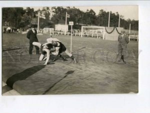 401164 FINLAND WRESTLING fight Vintage photo