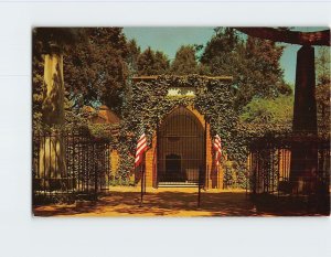 Postcard The Washington Tomb at Mount Vernon Virginia USA
