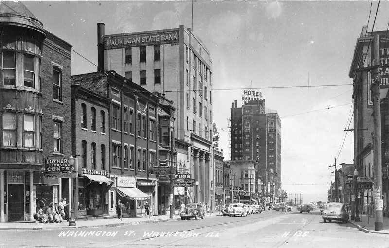 J64/ Waukegan Illinois RPPC Postcard c1948 Washington St Stores Hotel  349
