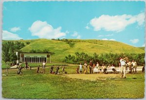 Fort Qu'Appelle Golf Course No. 1 Tee Clubhouse SK Sask Continental Postcard C11