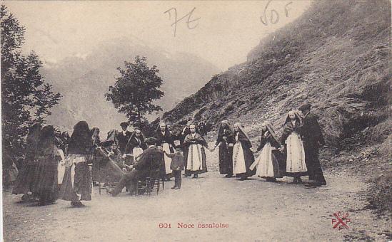 Group Of People In Costume Dancing Noce Ossaloise