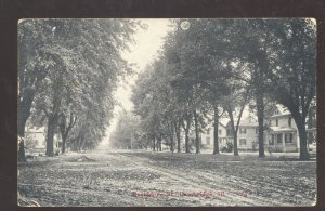 CAMBRIDGE ILLINOIS RESIDENCE STREET SCENE DIRT ROAD VINTAGE POSTCARD 1917