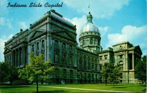 State Capitol Building Indianapolis IN US Flag Flying Greenery Postcard VTG UNP 