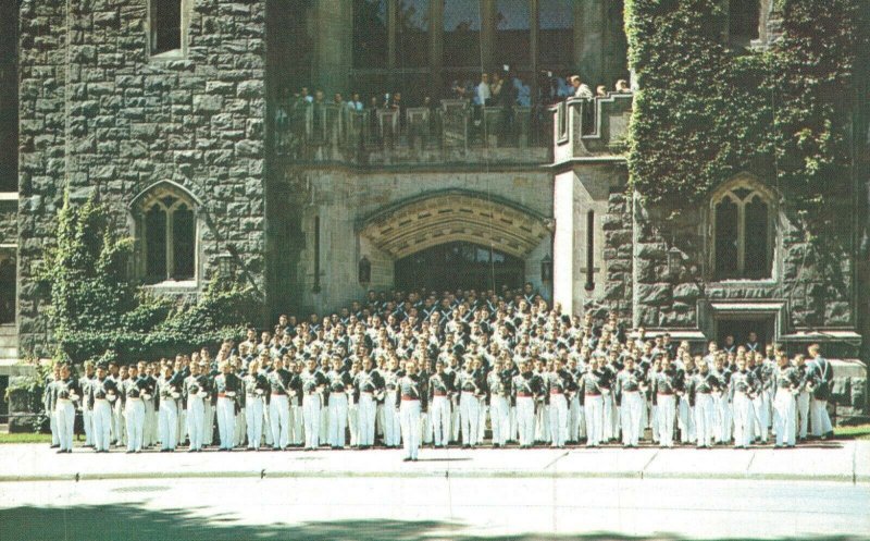 USA Cadets Front Of Washington Hall West Point New York Vintage Postcard 07.91