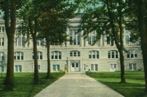 Postcard Early View of High School in Gloversville, NY.        S5