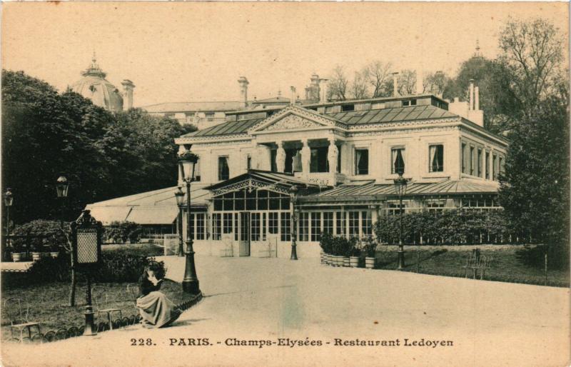 CPA PARIS 8e Champs-Elysees - Restaurant Ledoyen (258834)