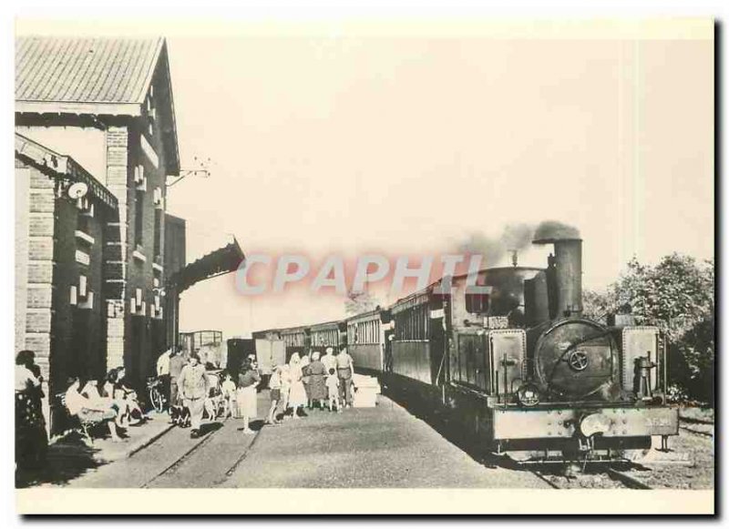 Postcard Modern Passenger train in the station Crotoy in early 50s