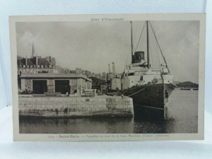 Vintage Postcard Saint Malo France  Paquebot au Quai de la Gare Maritime