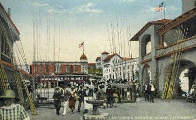 Poplular Corner - Redondo Beach, CA