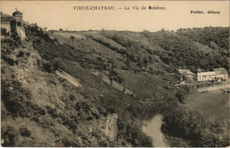 CPA Vieux Chateau - La Vie de Boheme (123485)