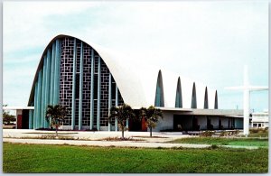 VINTAGE POSTCARD CHAPEL OF SANTA MARIA REINA CATHOLIC UNIVERSITY OF PUERTO RICO