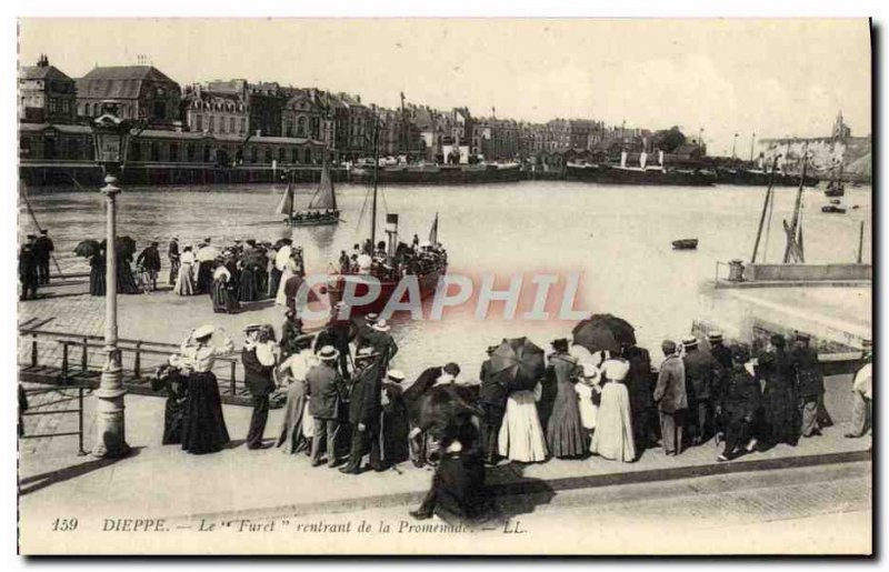 Old Postcard Dieppe Ferret returning the boat Promeande