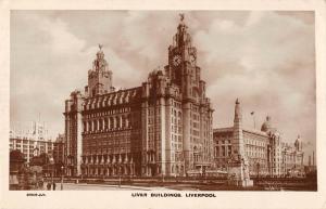 uk12489 liver buildings liverpool  real photo uk