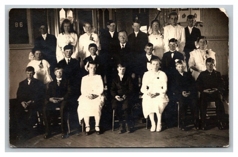 Vintage 1920's RPPC Postcard - Religious Sunday School Class Photo 