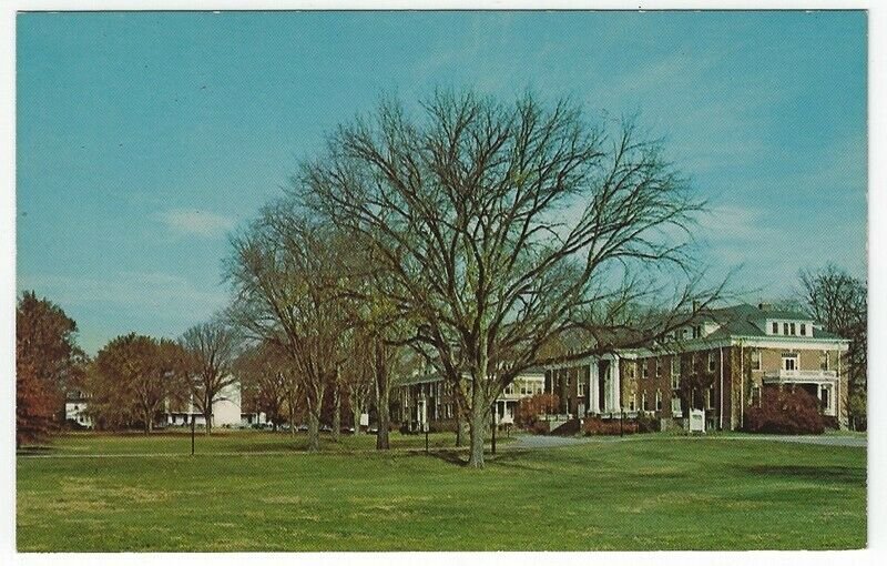 Newark, Delaware, Vintage Postcard View of The University of Delaware 