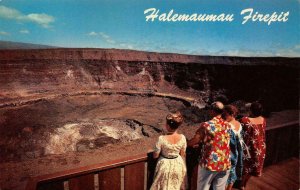 HALEMAUMAU FIREPIT Kilauea Volcano, Hawaii c1960s Chrome Vintage Postcard