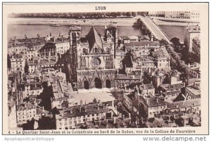 France Lyon Le Quartiere et la Cathedrale au bord de la Saone