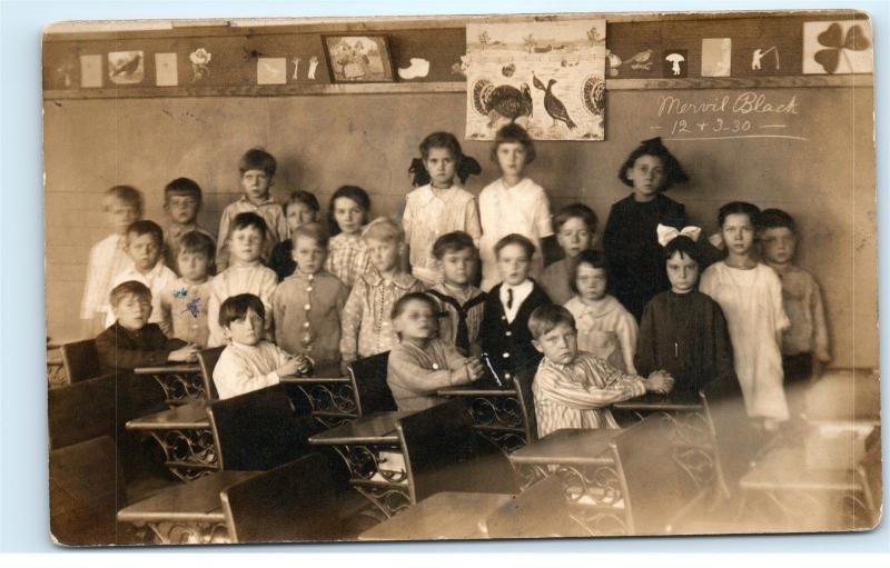 Elementary Classroom Class Students Antique Desks Vintage Photo Postcard D08