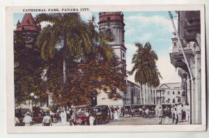 P687 JLs old card panama, many old cars, people cathedral park panama city