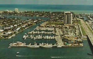 America Postcard - Pier 66 - Fort Lauderdale's - Waterway Wonderland    X803