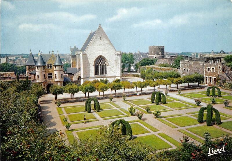 BR26330 Angers interieur du Chateau France