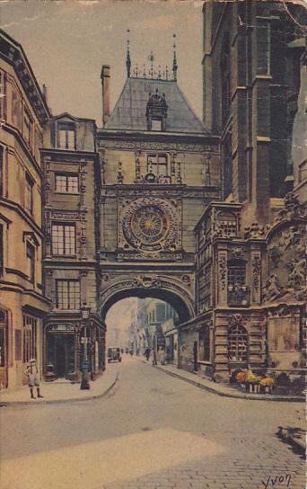 Rouen La Grosse Horloge l'Arcade et la Fontaine