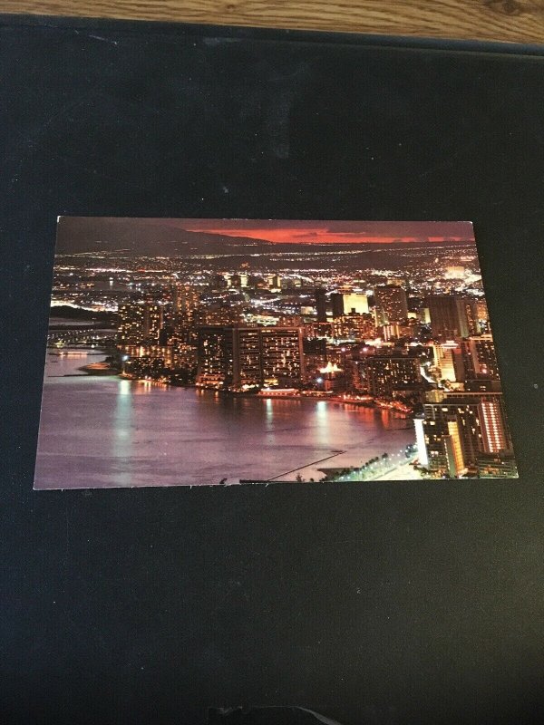 Vintage  Postcard - Waikiki Beach, Early Evening View, skyline