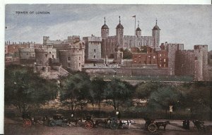 London Postcard - Tower of London - Showing Horse and Carriages   ZZ1415