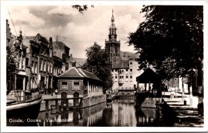 Netherlands Gouda Gouwe Visbanken Vintage RPPC 09.79