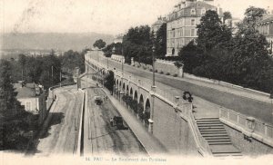 Vintage Postcard  1910's Le Boulevard des Pyrenees Pau France