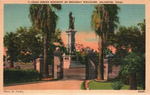 Vintage Postcard 1930's Heroes Monument On Broadway Galveston Texas TX