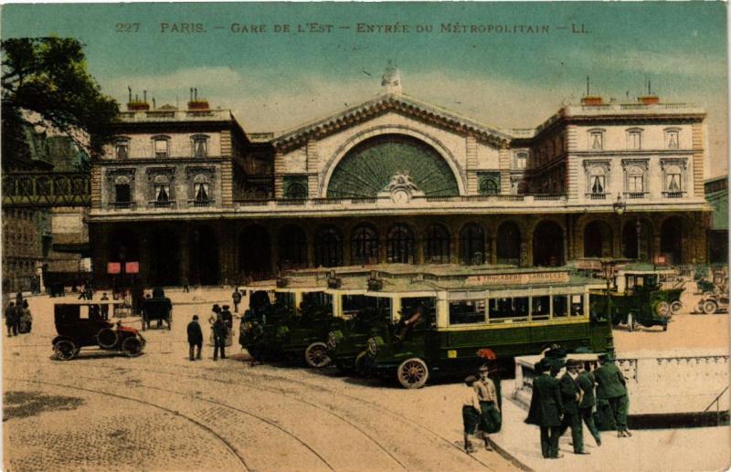 CPA PARIS (10e) - Gare de l'Est Entrée du Métropolitain (218695)