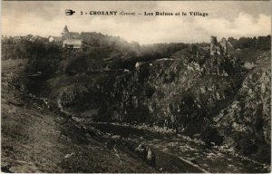 CPA Crozant Les Ruines et le Village FRANCE (1050250)