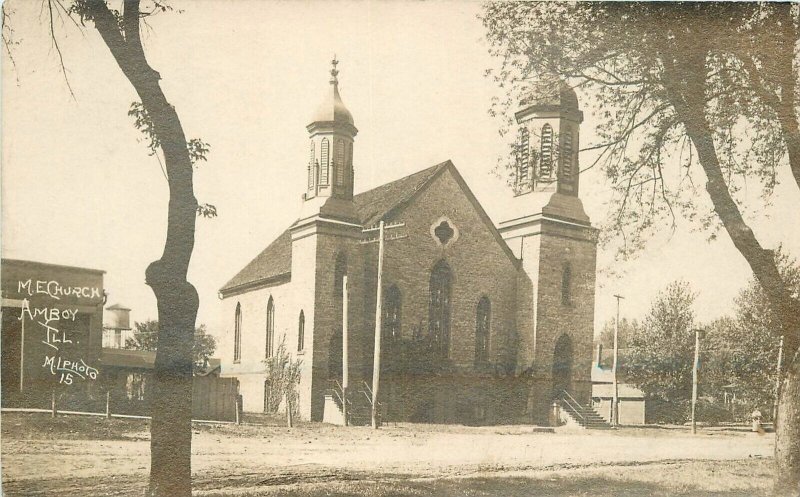 Postcard RPPC C-1910 Illinois Amboy M.E. Church roadside ML Photo 23-12540