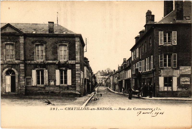 CPA CHATILLON-en-BAZOIS - Rue du Commerce (518340)