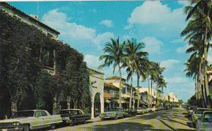 Florida Palm Beach Worth Avenue Looking East