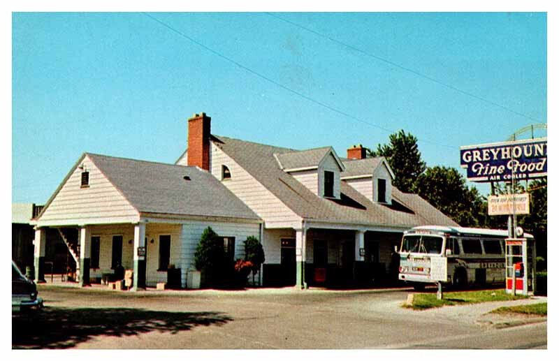 Postcard RESTAURANT SCENE Effingham Illinois IL AP1484