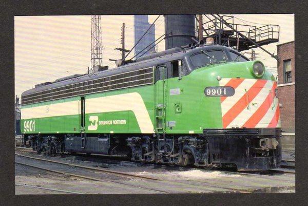 IL Burlington Northern Railroad Train CHICAGO ILLINOIS