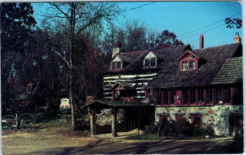 HUBERTUS, WI Wisconsin   The Rustic FOX & HOUND INN   1968  Roadside Postcard