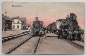 Norway Hell Station Railroad Depot Locomotives Men Buildings 1909 Postcard W23