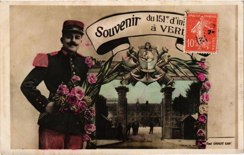 CPA MILITAIRE Souvenir Verdun (316667)