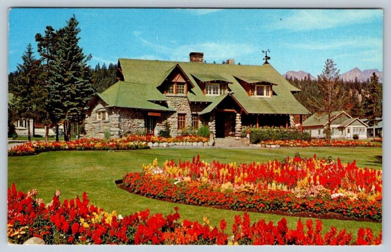 Administration Building, Banff National Park, Alberta, Vintage Chrome Postcard
