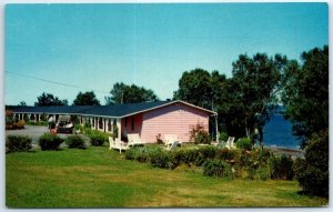 Postcard - The Hedley House Motor Hotel - Smith's Cove, Canada