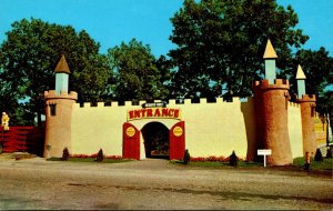Wisconsin Dells Enchanted Forest Entrance