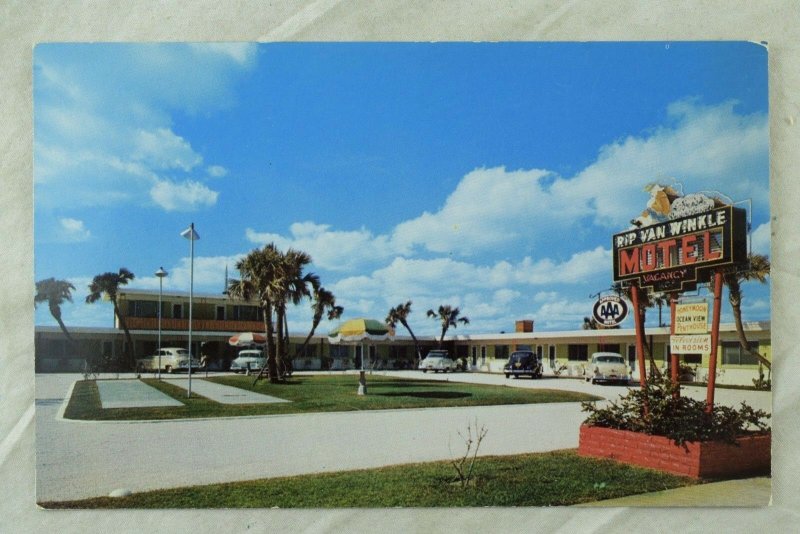 Rip Van Winkle Motel, Daytona Beach, FLA. Vintage Postcard F71 