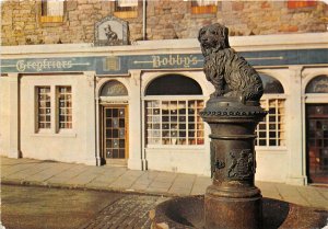 uk44967 greyfriars bobby memorial candlemarker row edinburgh scotland uk