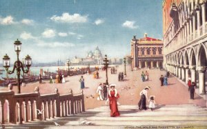 Vintage Postcard 1930's Venice Molo & Piazzetta Headquarters San Marco Venice IT