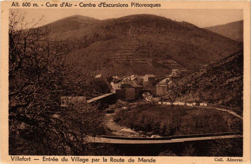 CPA Villefort - Entrée du Village par la Route de Mende (638172)