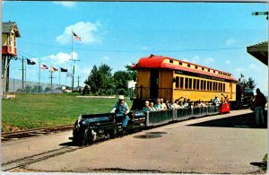 Postcard TRAIN SCENE Green Bay Wisconsin WI AK8295