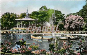 Modern Postcard Toulouse the pink city the big round basin and Kiosk